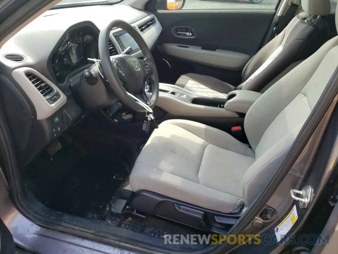 7 Photograph of a damaged car 3CZRU6H54KM722564 HONDA HR-V 2019