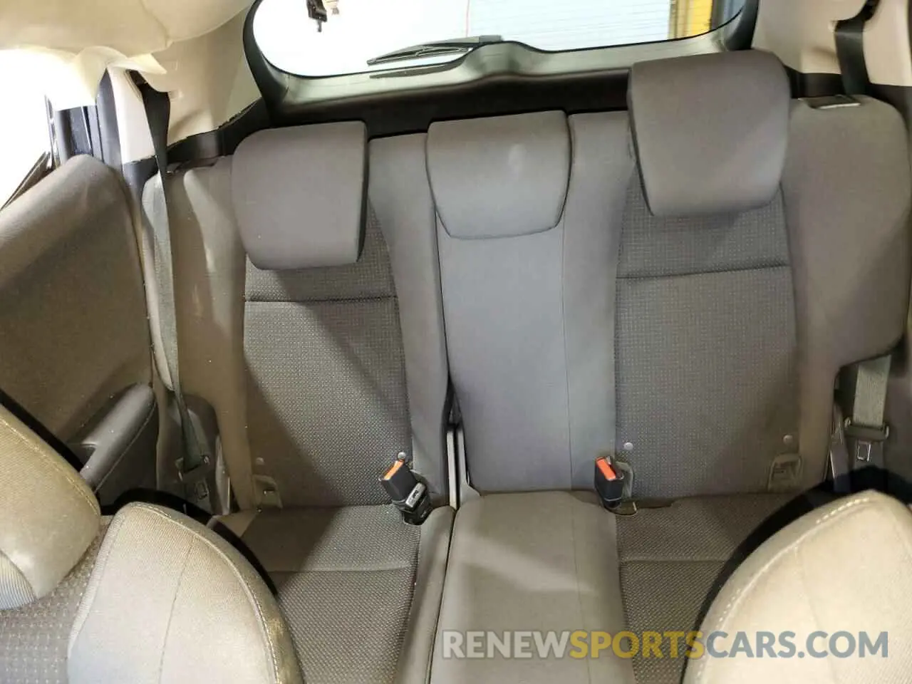 10 Photograph of a damaged car 3CZRU6H54KM724864 HONDA HR-V 2019