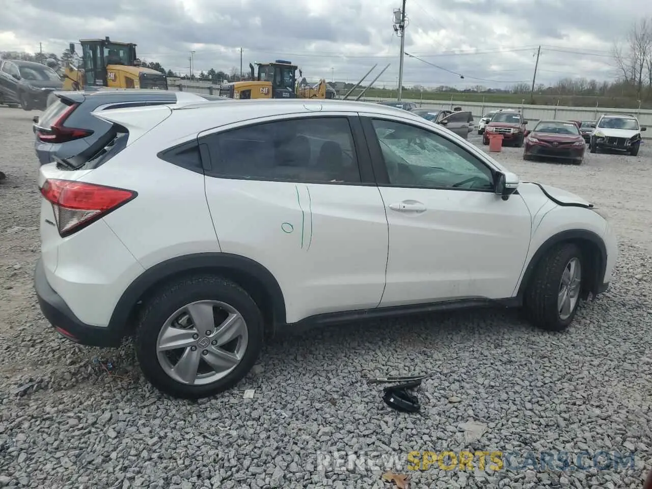 3 Photograph of a damaged car 3CZRU6H55KM731502 HONDA HR-V 2019