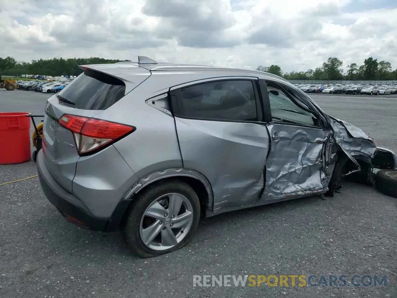 3 Фотография поврежденного автомобиля 3CZRU6H56KM725269 HONDA HR-V 2019