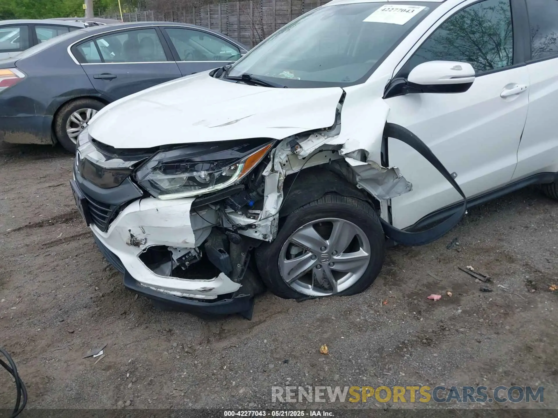 6 Фотография поврежденного автомобиля 3CZRU6H56KM727989 HONDA HR-V 2019