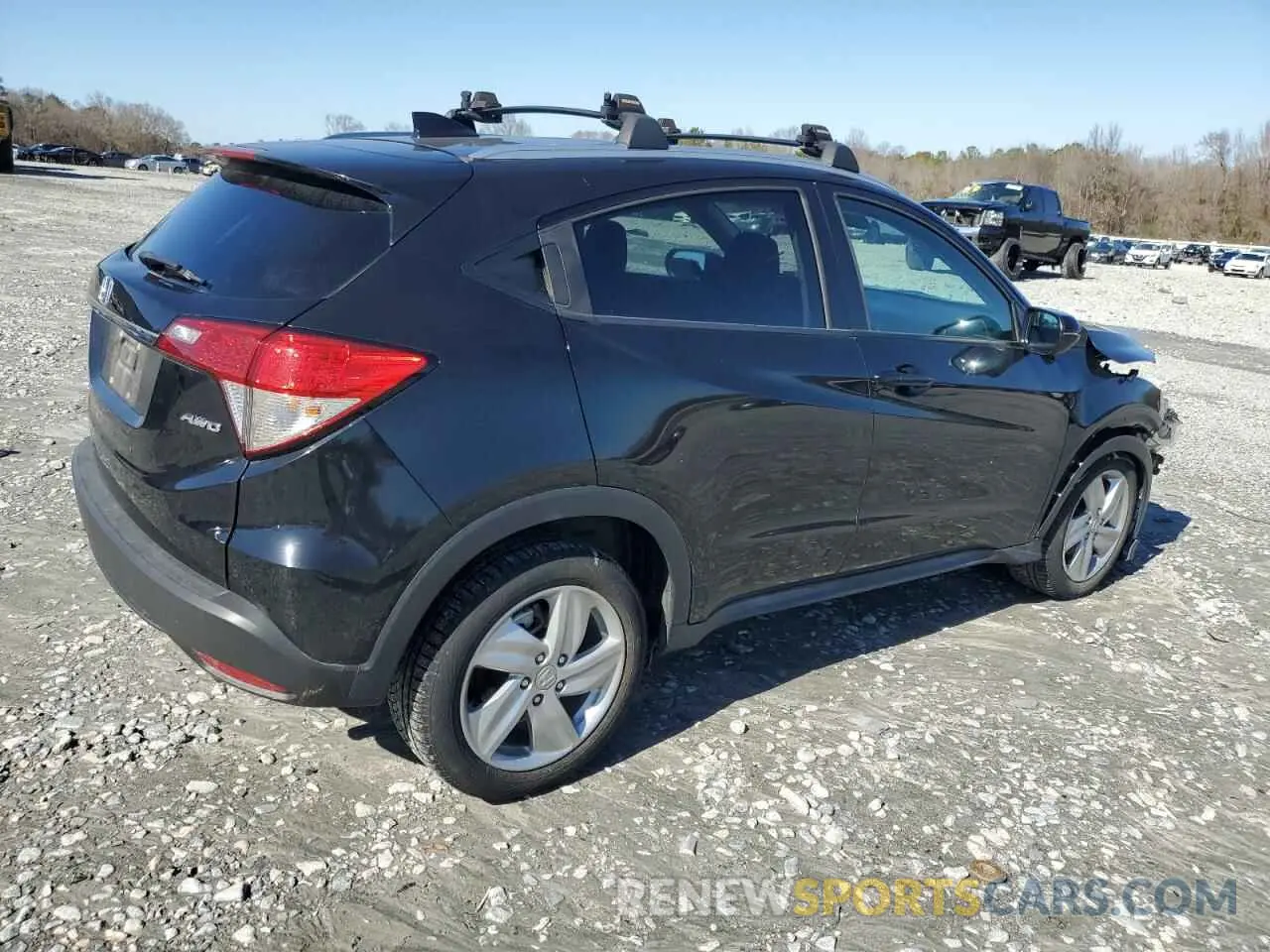3 Photograph of a damaged car 3CZRU6H56KM740970 HONDA HR-V 2019