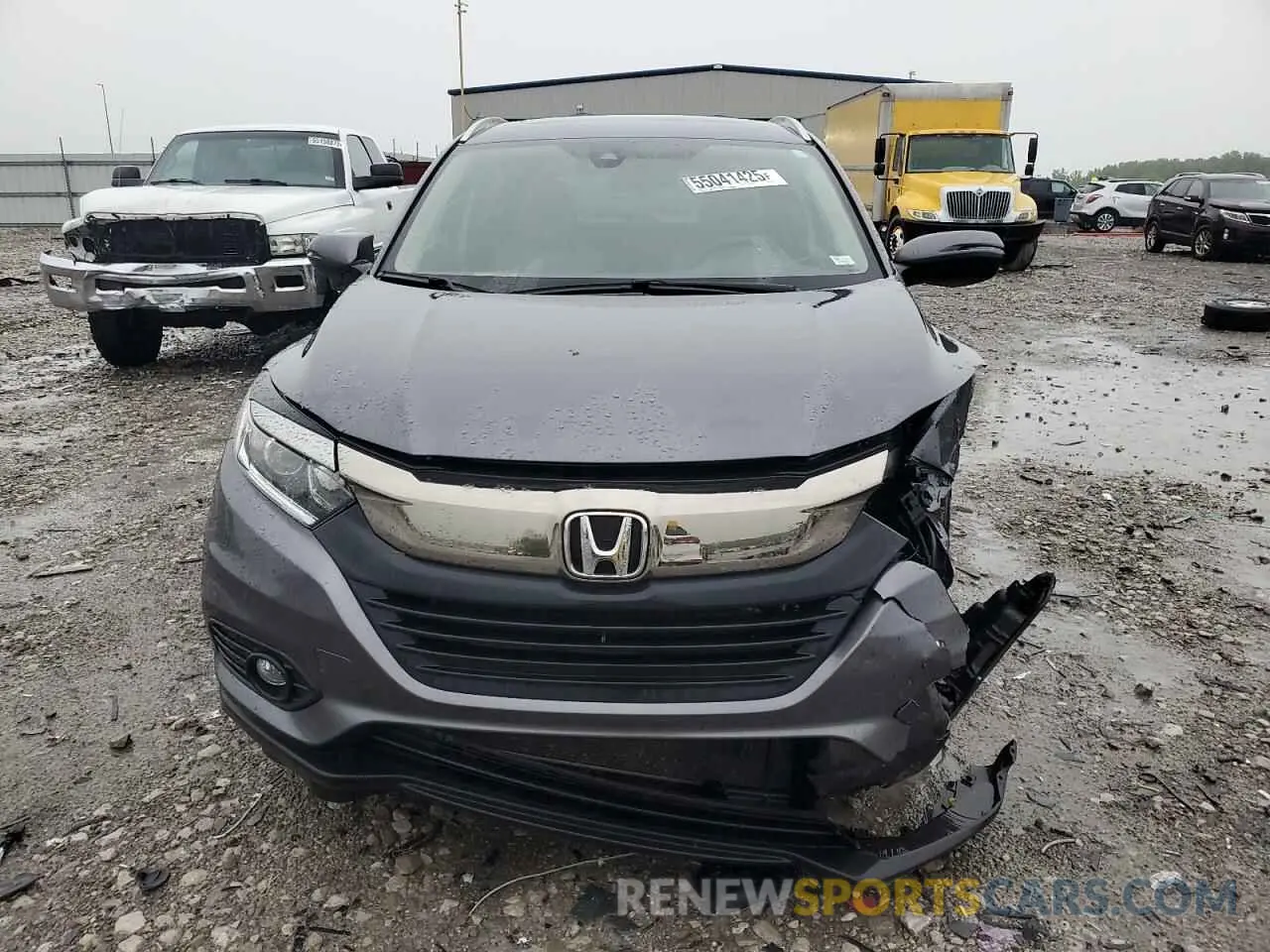 5 Photograph of a damaged car 3CZRU6H59KM743572 HONDA HR-V 2019