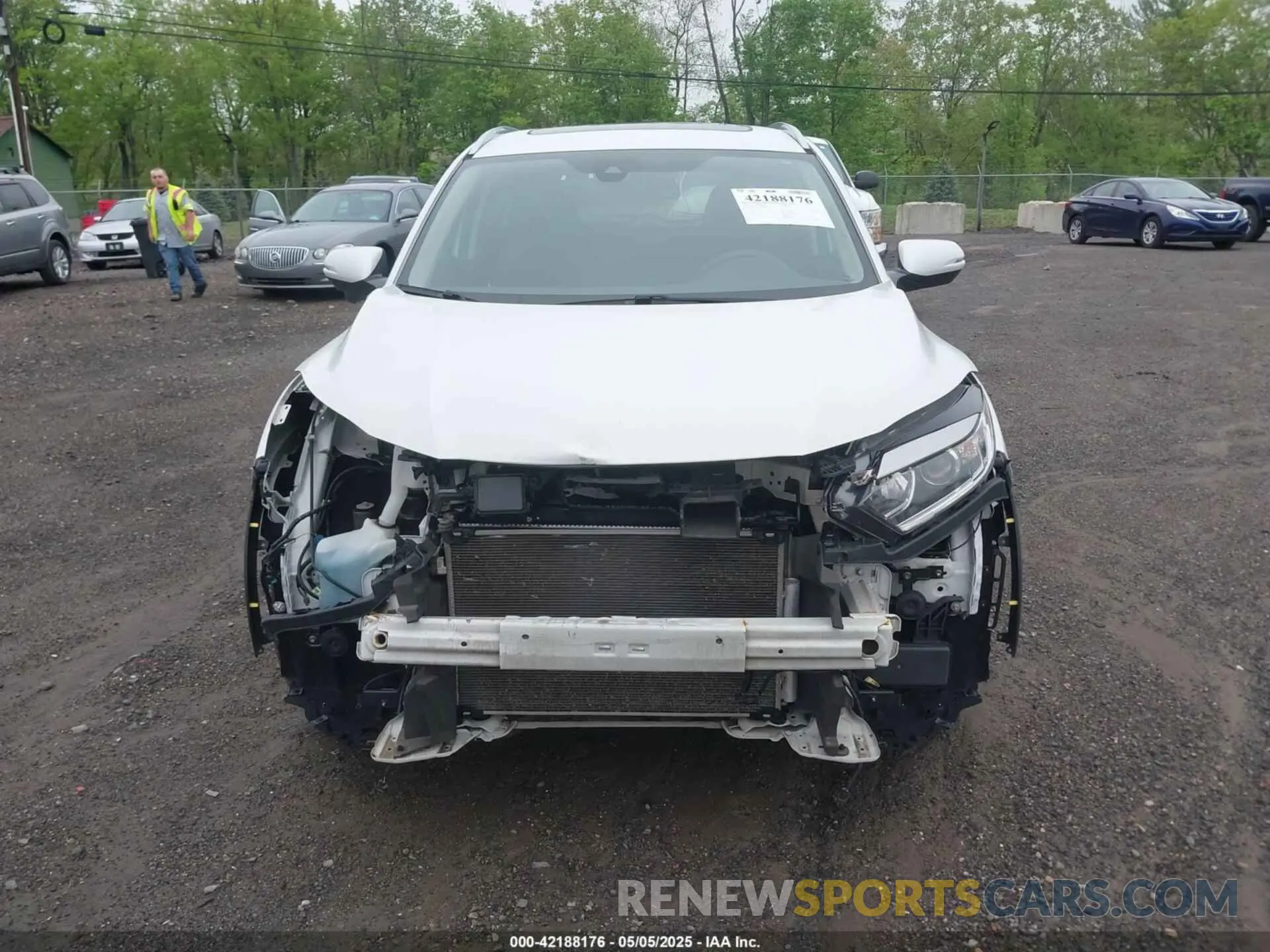 13 Photograph of a damaged car 3CZRU6H5XKM735531 HONDA HR-V 2019
