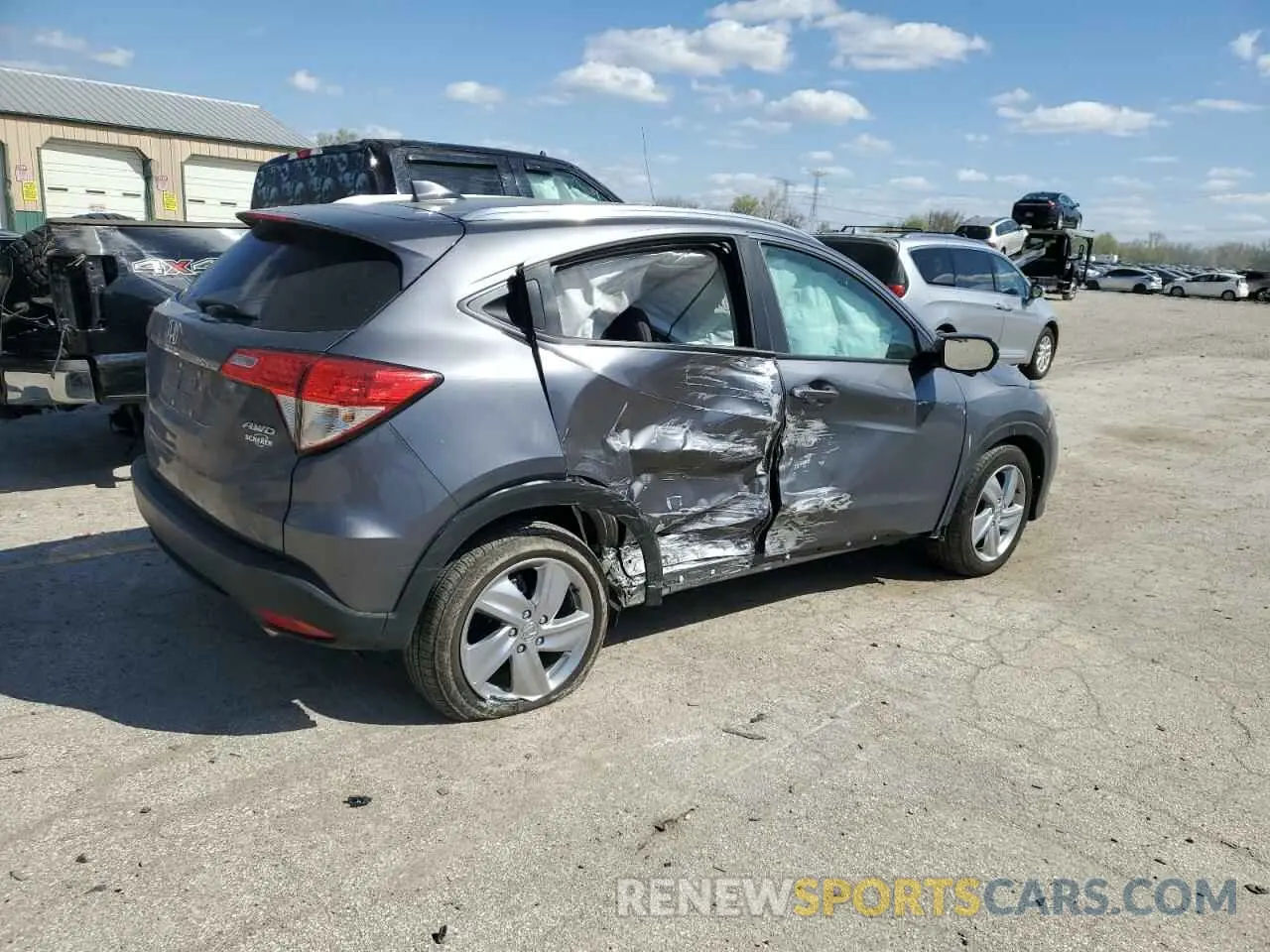 3 Photograph of a damaged car 3CZRU6H5XKM738400 HONDA HR-V 2019