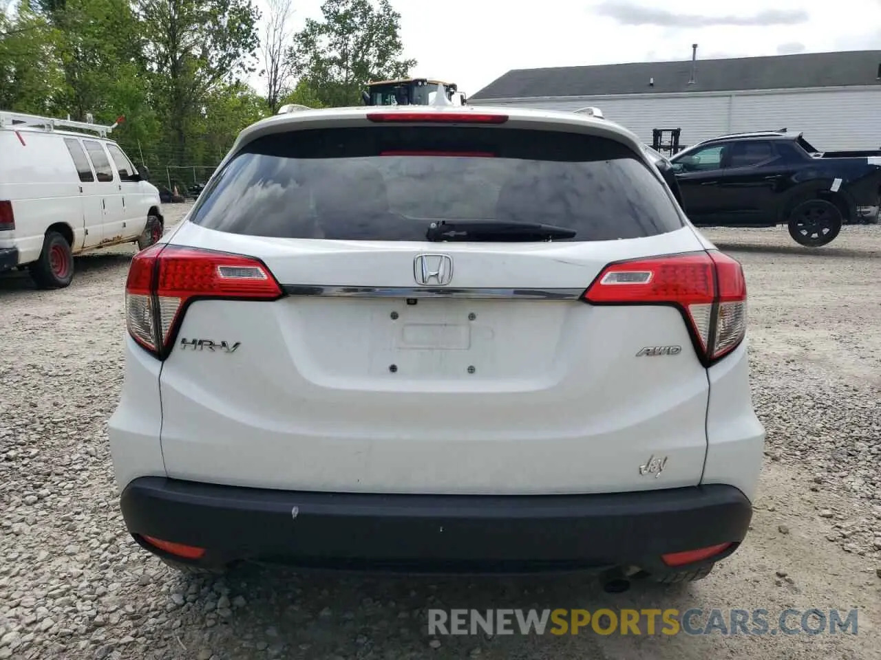 6 Photograph of a damaged car 3CZRU6H71KM701530 HONDA HR-V 2019