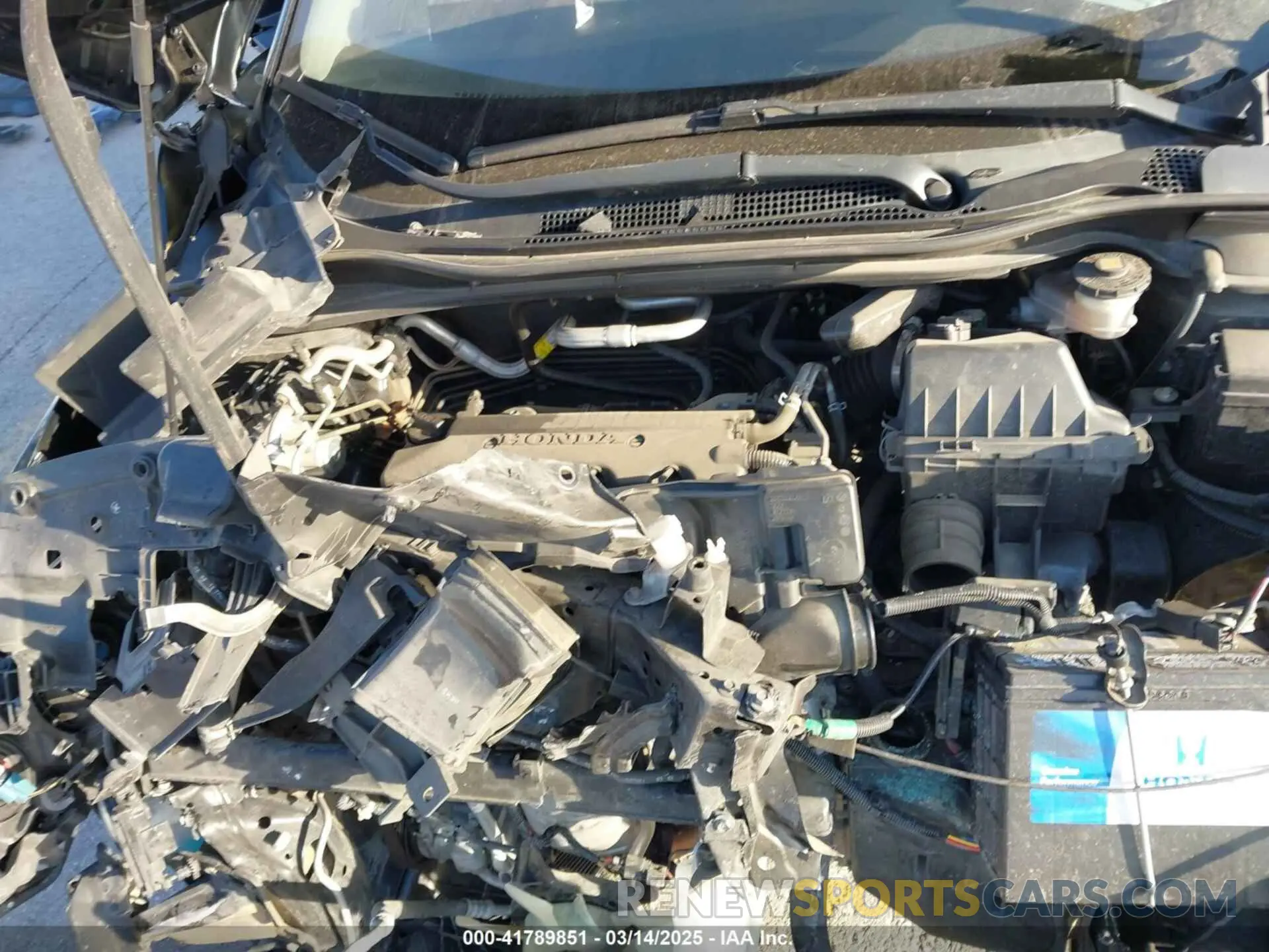 10 Photograph of a damaged car 3CZRU6H74KM735154 HONDA HR-V 2019