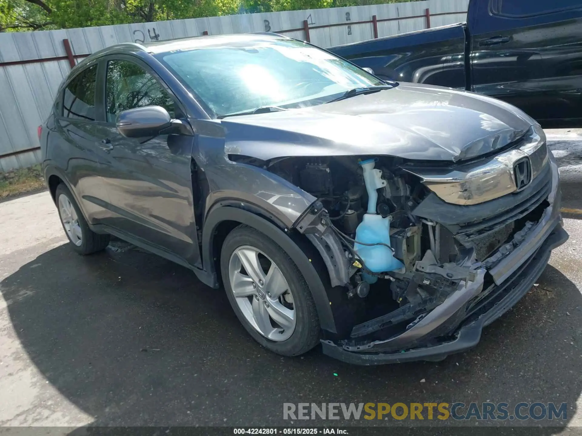 1 Фотография поврежденного автомобиля 3CZRU6H75KM710599 HONDA HR-V 2019
