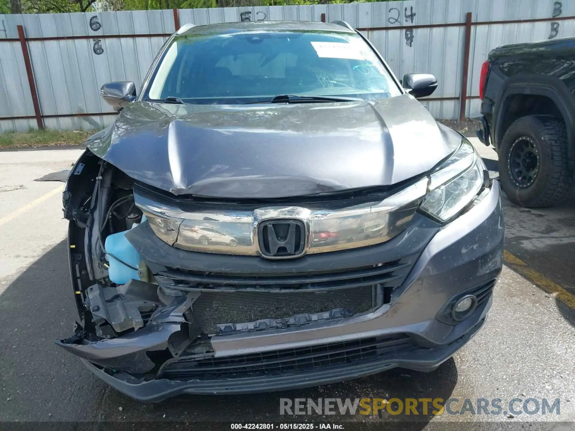 13 Фотография поврежденного автомобиля 3CZRU6H75KM710599 HONDA HR-V 2019