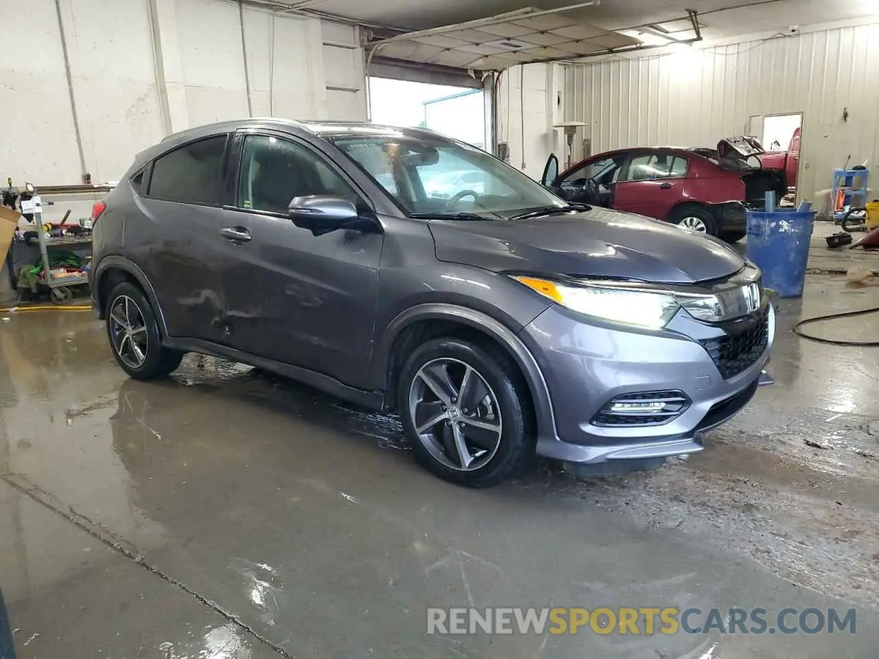 4 Photograph of a damaged car 3CZRU6H95KM717537 HONDA HR-V 2019