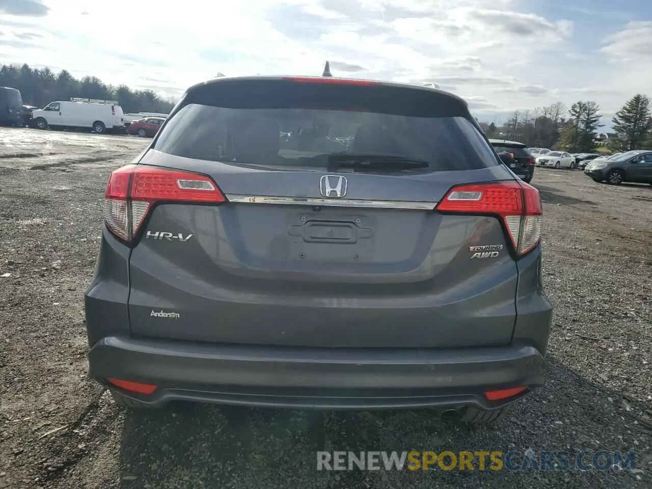 6 Photograph of a damaged car 3CZRU6H97KM701954 HONDA HR-V 2019