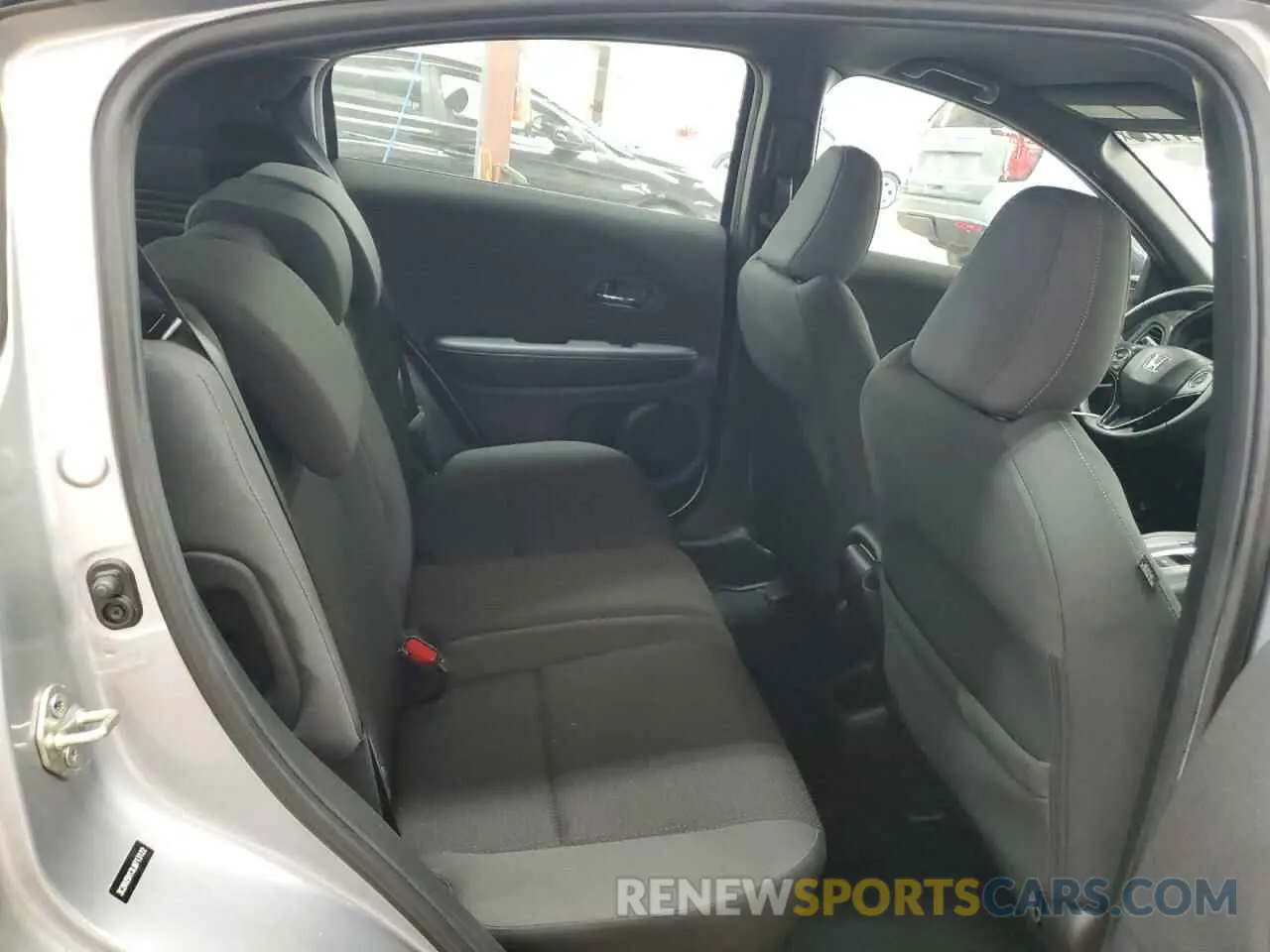 11 Photograph of a damaged car 3CZRU5H13LM713122 HONDA HR-V 2020