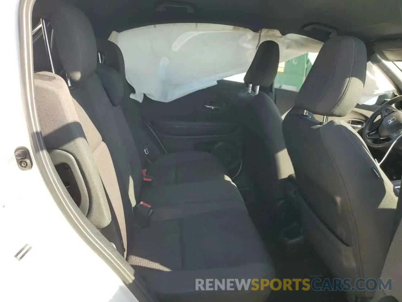 10 Photograph of a damaged car 3CZRU5H17LM701510 HONDA HR-V 2020