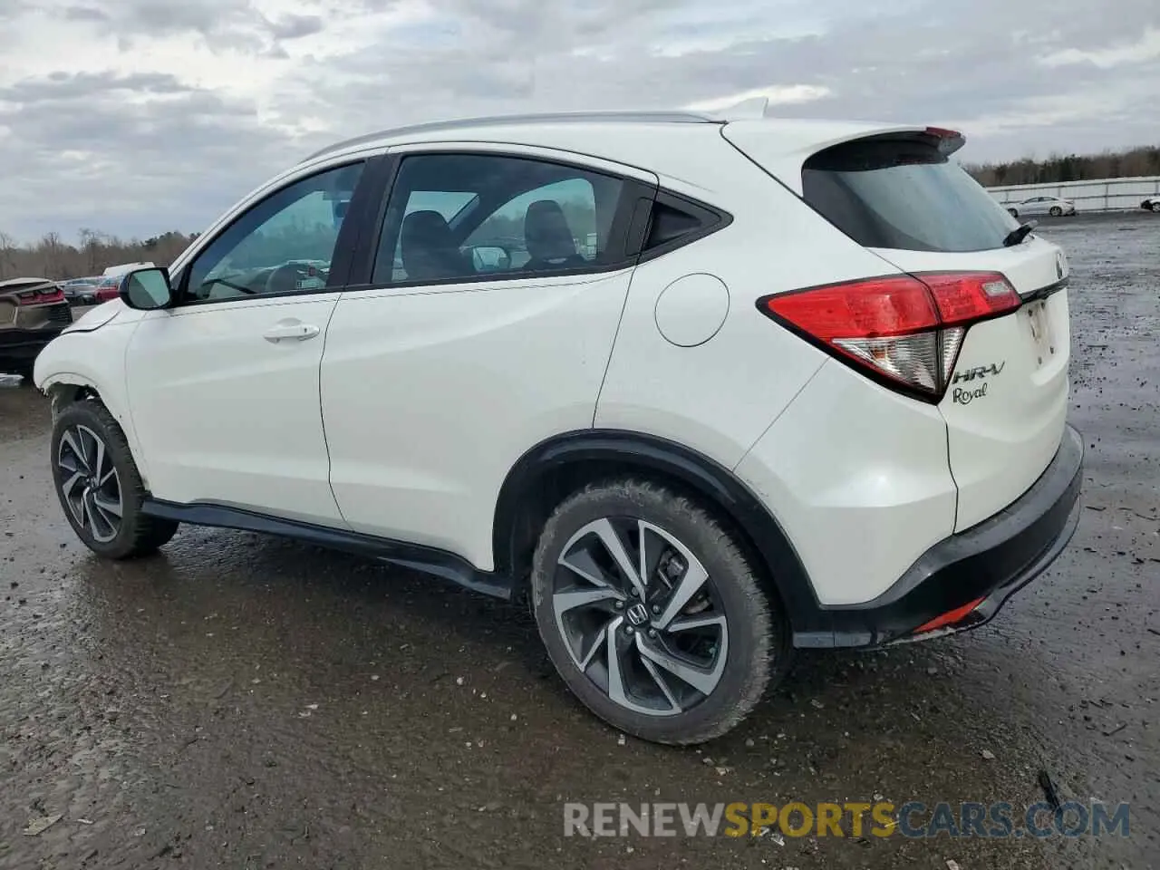 2 Photograph of a damaged car 3CZRU5H19LM702304 HONDA HR-V 2020