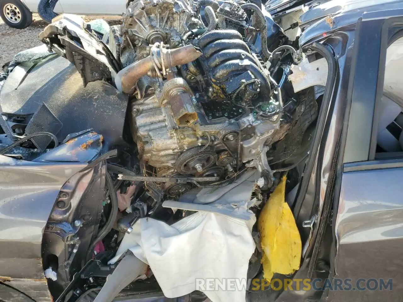 7 Photograph of a damaged car 3CZRU5H51LM717043 HONDA HR-V 2020