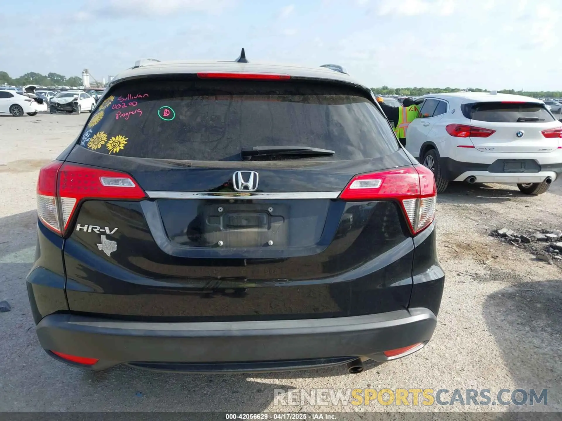 17 Фотография поврежденного автомобиля 3CZRU5H52LM712370 HONDA HR-V 2020