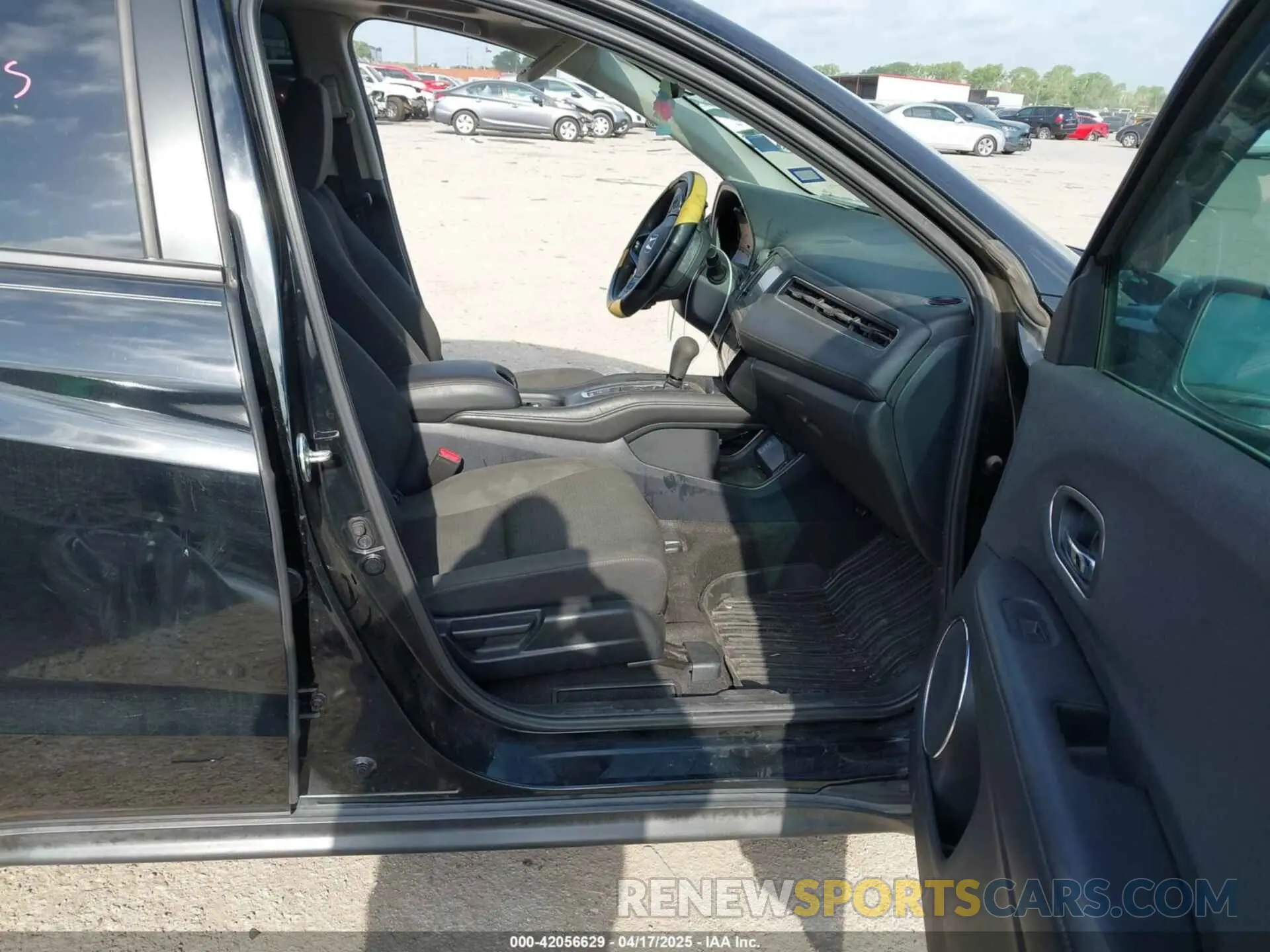 5 Фотография поврежденного автомобиля 3CZRU5H52LM712370 HONDA HR-V 2020