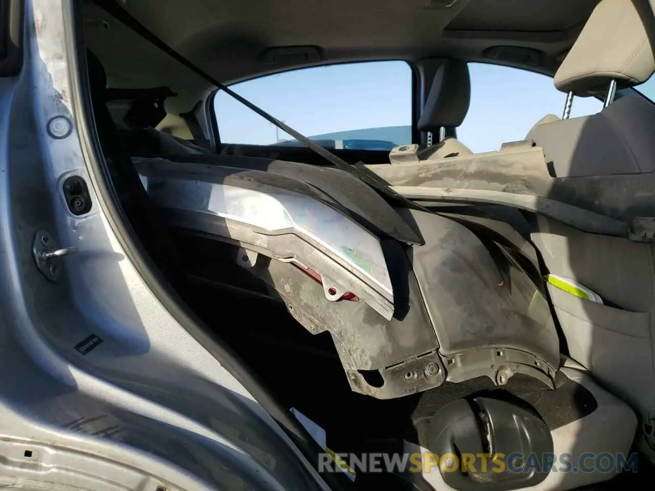 10 Photograph of a damaged car 3CZRU5H54LM718803 HONDA HR-V 2020