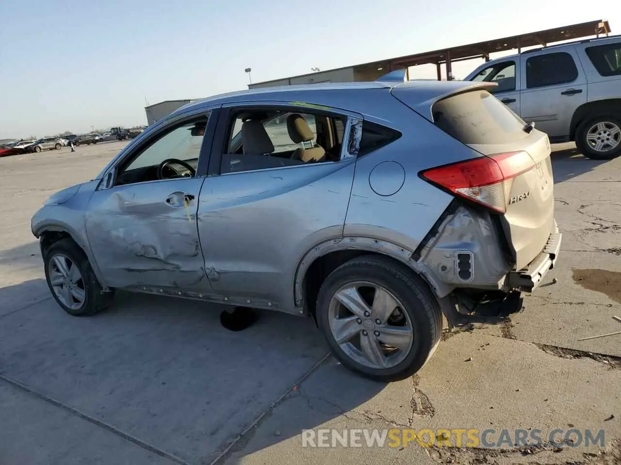 2 Photograph of a damaged car 3CZRU5H54LM718803 HONDA HR-V 2020