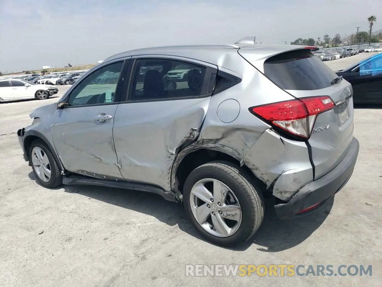 2 Фотография поврежденного автомобиля 3CZRU5H56LM715644 HONDA HR-V 2020