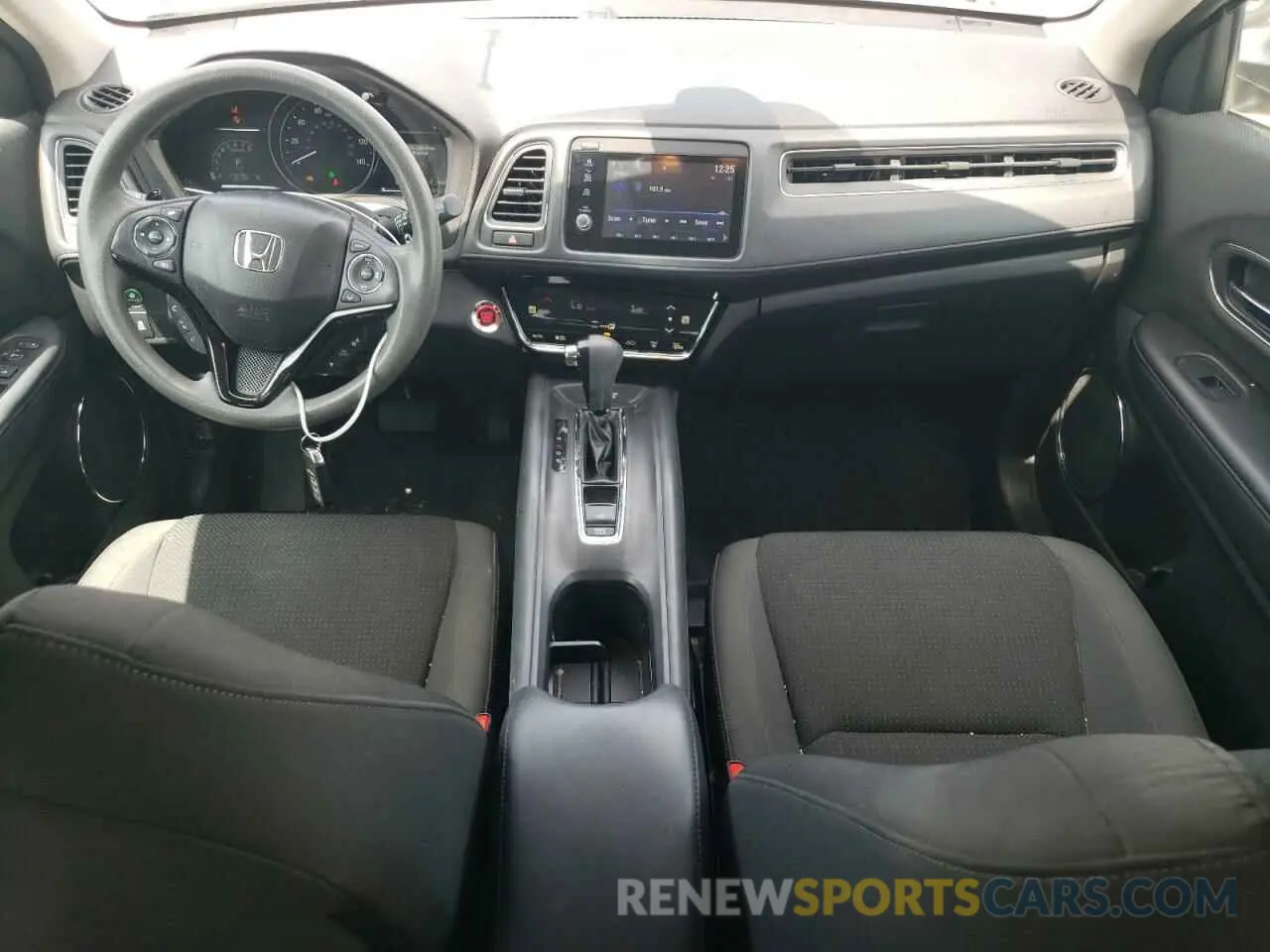 8 Фотография поврежденного автомобиля 3CZRU5H56LM715644 HONDA HR-V 2020