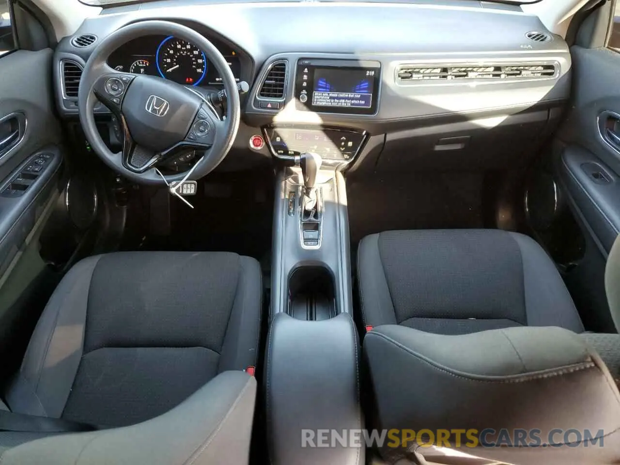 8 Фотография поврежденного автомобиля 3CZRU5H59LM716383 HONDA HR-V 2020