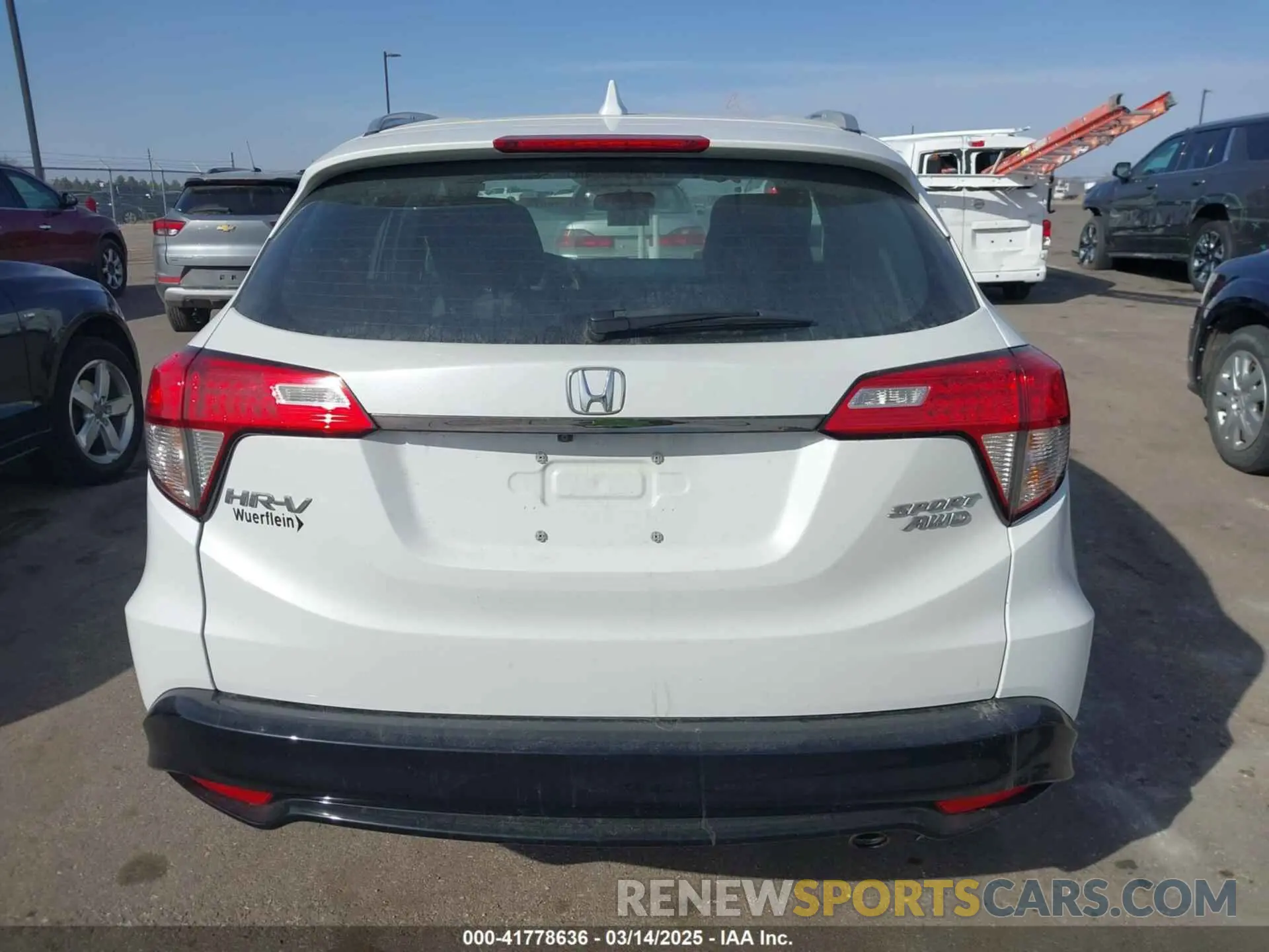 16 Photograph of a damaged car 3CZRU6H10LM737500 HONDA HR-V 2020
