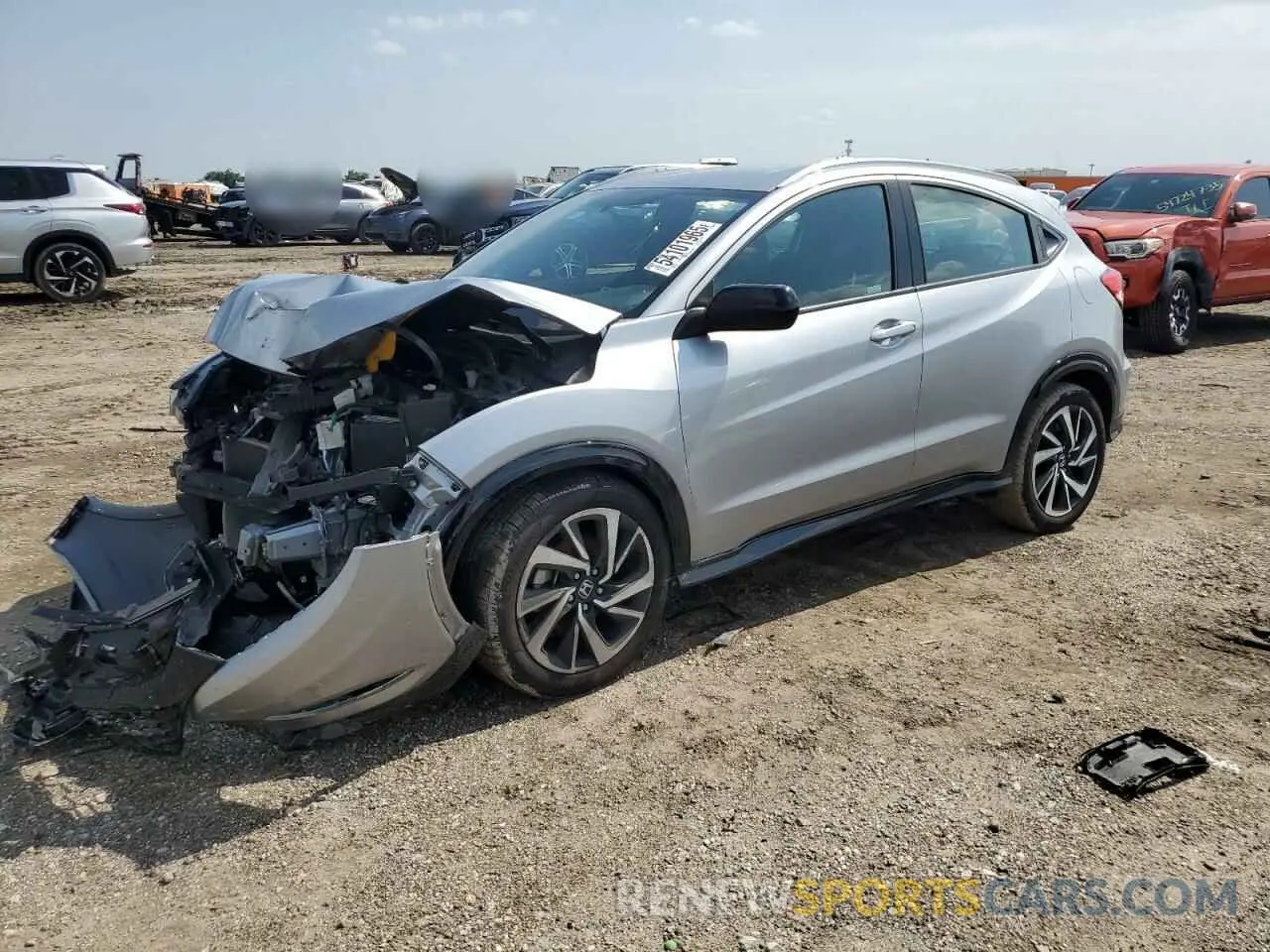 1 Photograph of a damaged car 3CZRU6H12LM737420 HONDA HR-V 2020