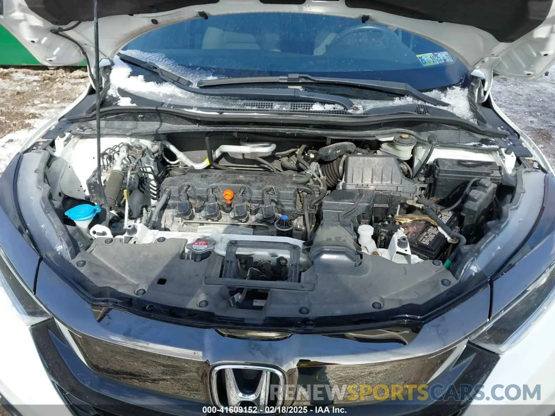 10 Photograph of a damaged car 3CZRU6H13LM704359 HONDA HR-V 2020