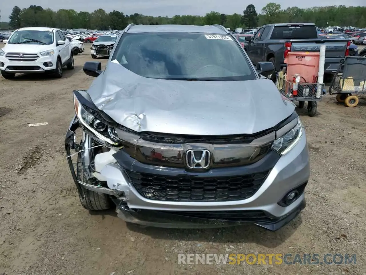 5 Photograph of a damaged car 3CZRU6H13LM716298 HONDA HR-V 2020