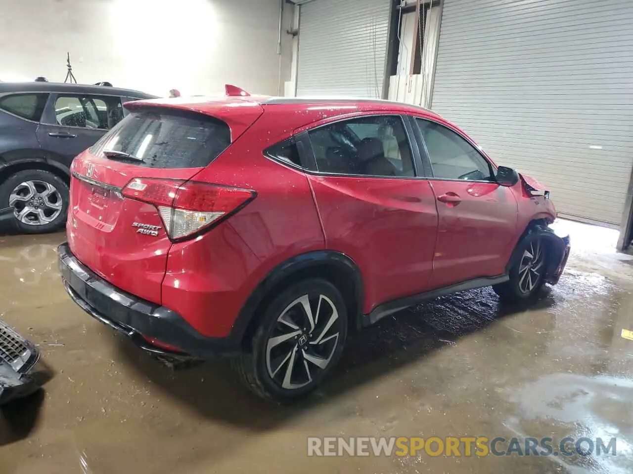 3 Photograph of a damaged car 3CZRU6H14LM733126 HONDA HR-V 2020