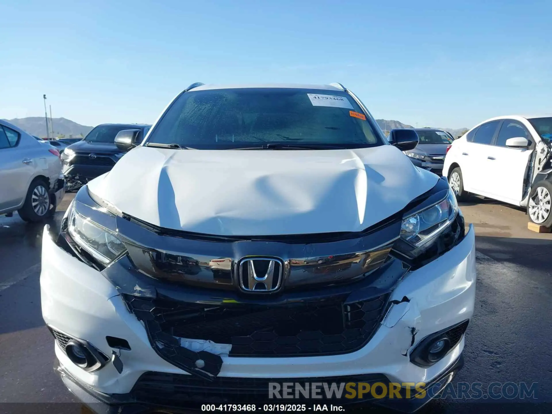12 Фотография поврежденного автомобиля 3CZRU6H17LM706499 HONDA HR-V 2020