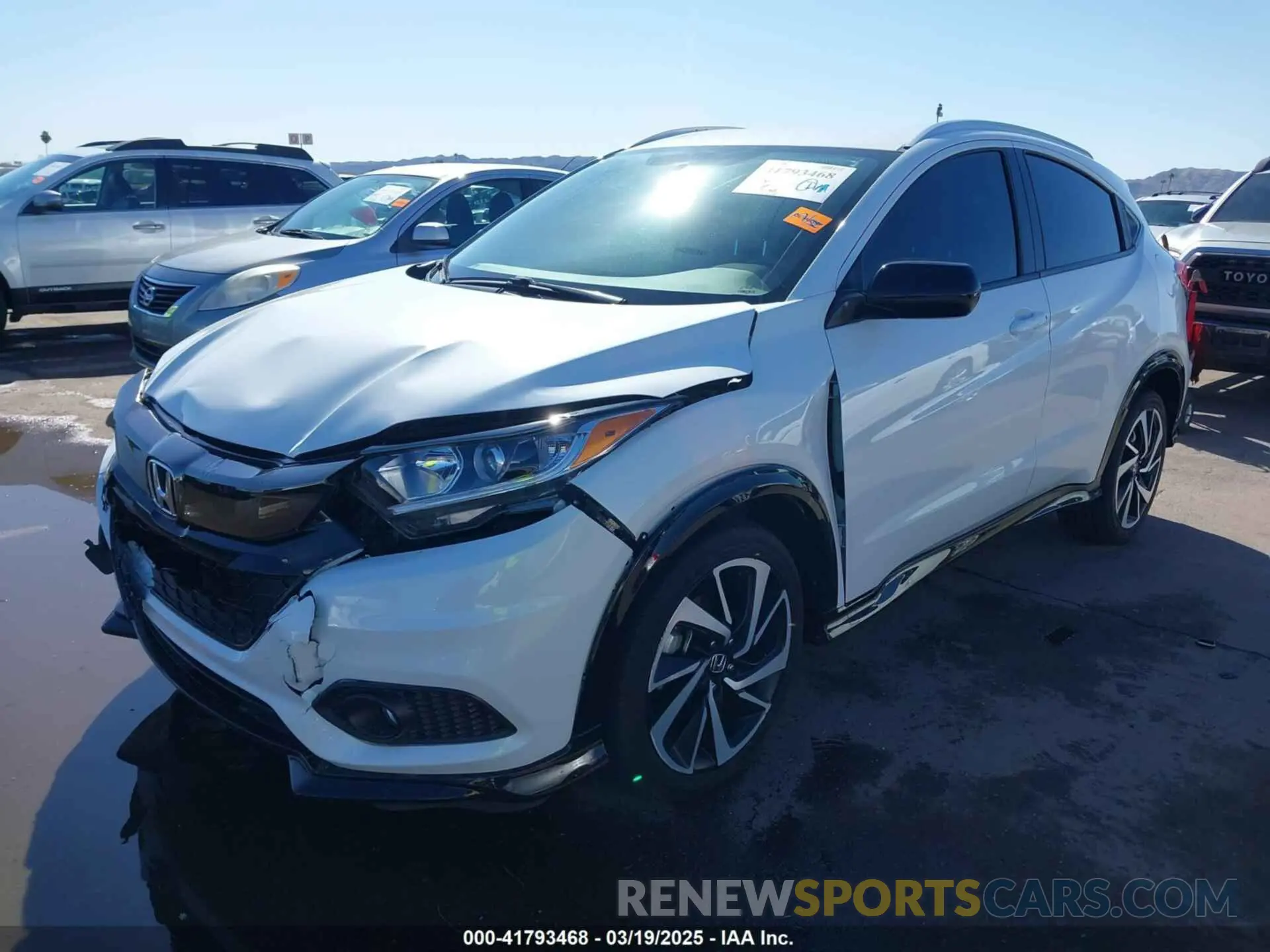 2 Фотография поврежденного автомобиля 3CZRU6H17LM706499 HONDA HR-V 2020