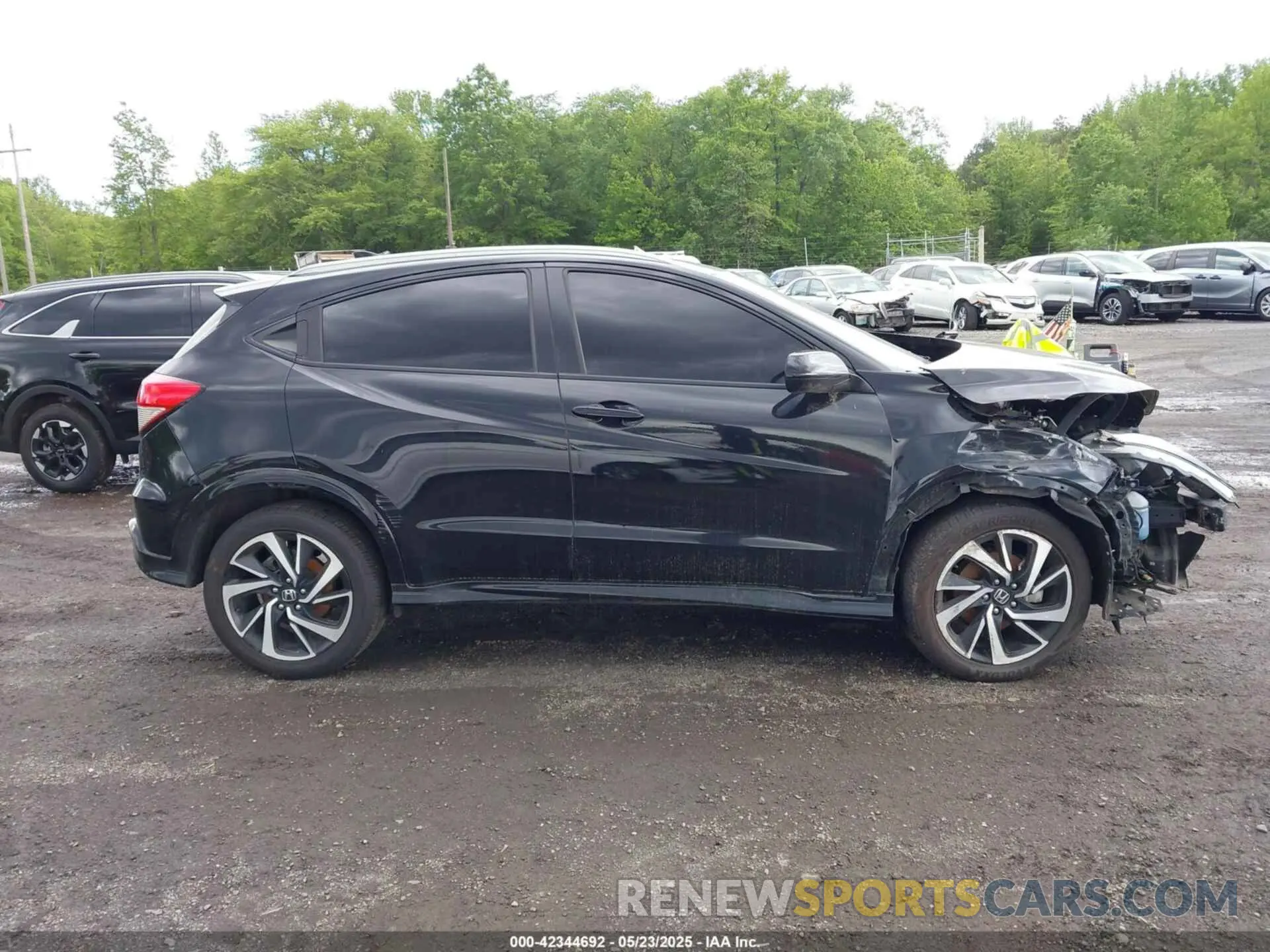 13 Фотография поврежденного автомобиля 3CZRU6H1XLM731770 HONDA HR-V 2020