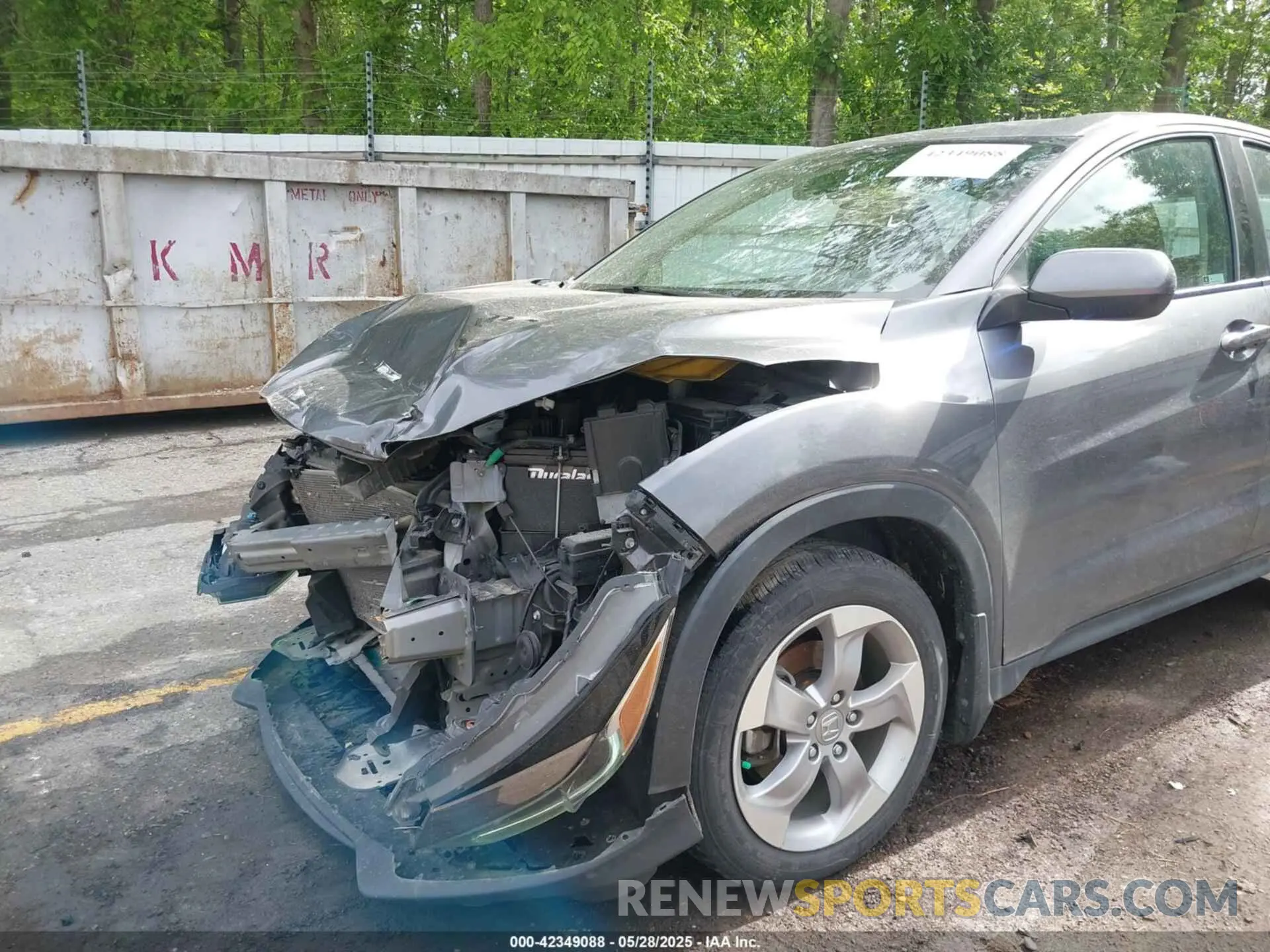 6 Photograph of a damaged car 3CZRU6H30LM711089 HONDA HR-V 2020