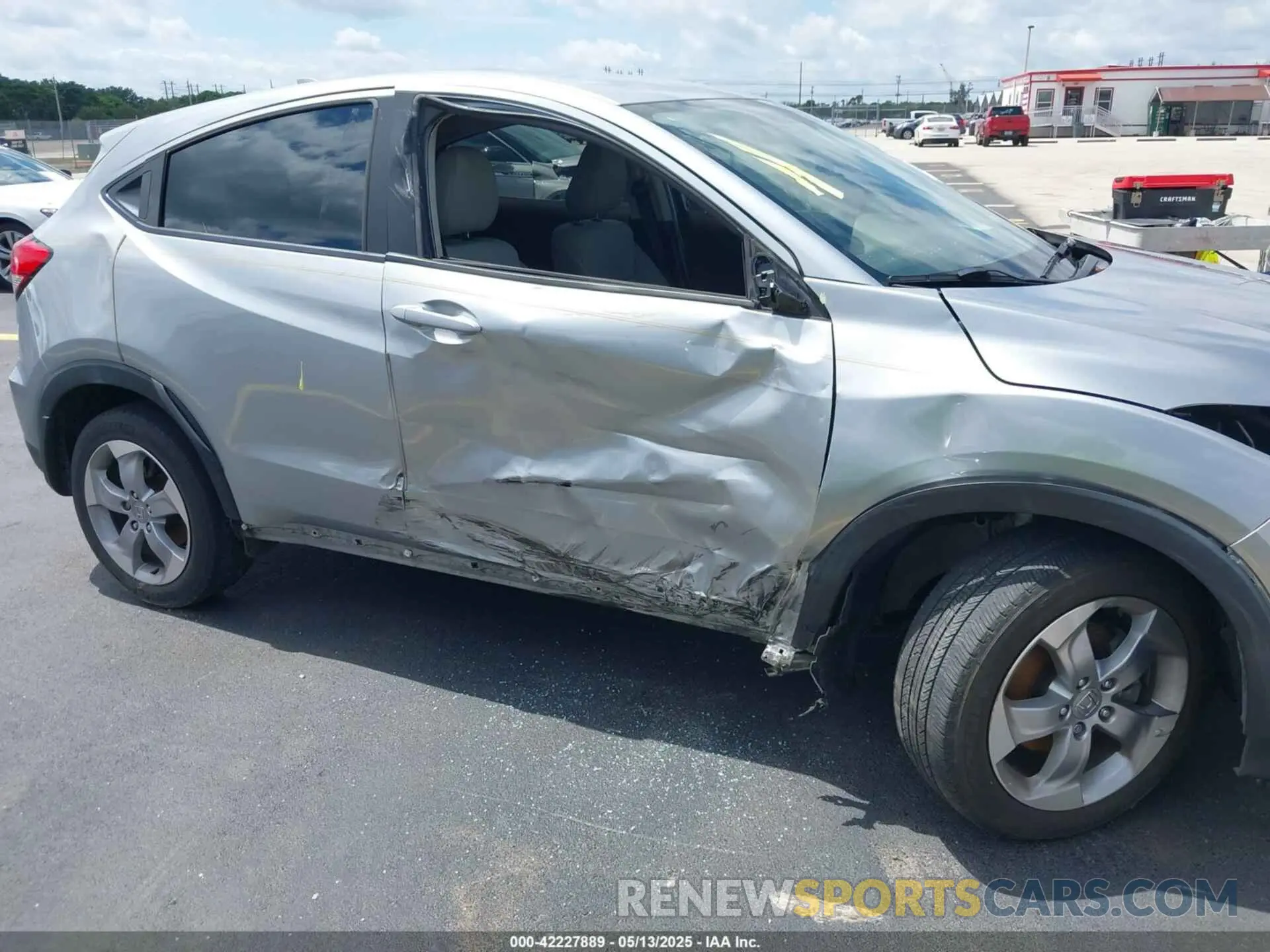 6 Фотография поврежденного автомобиля 3CZRU6H30LM722853 HONDA HR-V 2020