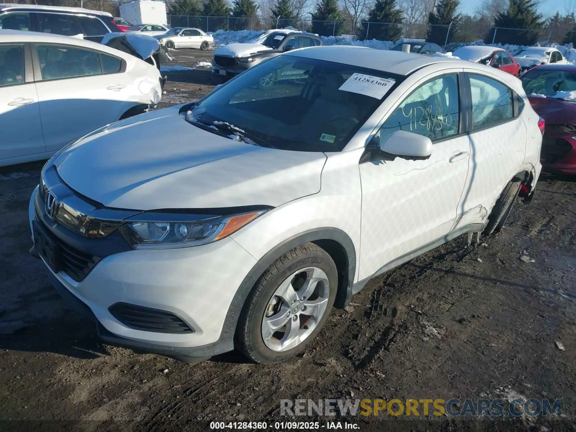 2 Фотография поврежденного автомобиля 3CZRU6H31LM703972 HONDA HR-V 2020