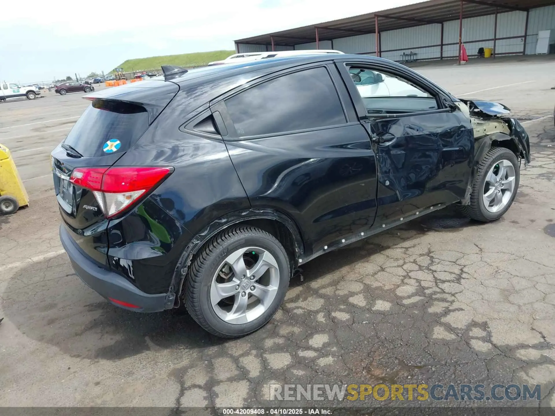 4 Фотография поврежденного автомобиля 3CZRU6H31LM719735 HONDA HR-V 2020