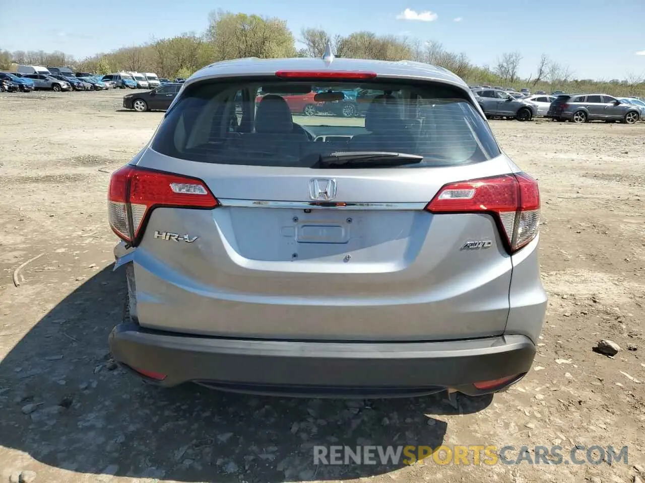 6 Photograph of a damaged car 3CZRU6H32LM716021 HONDA HR-V 2020