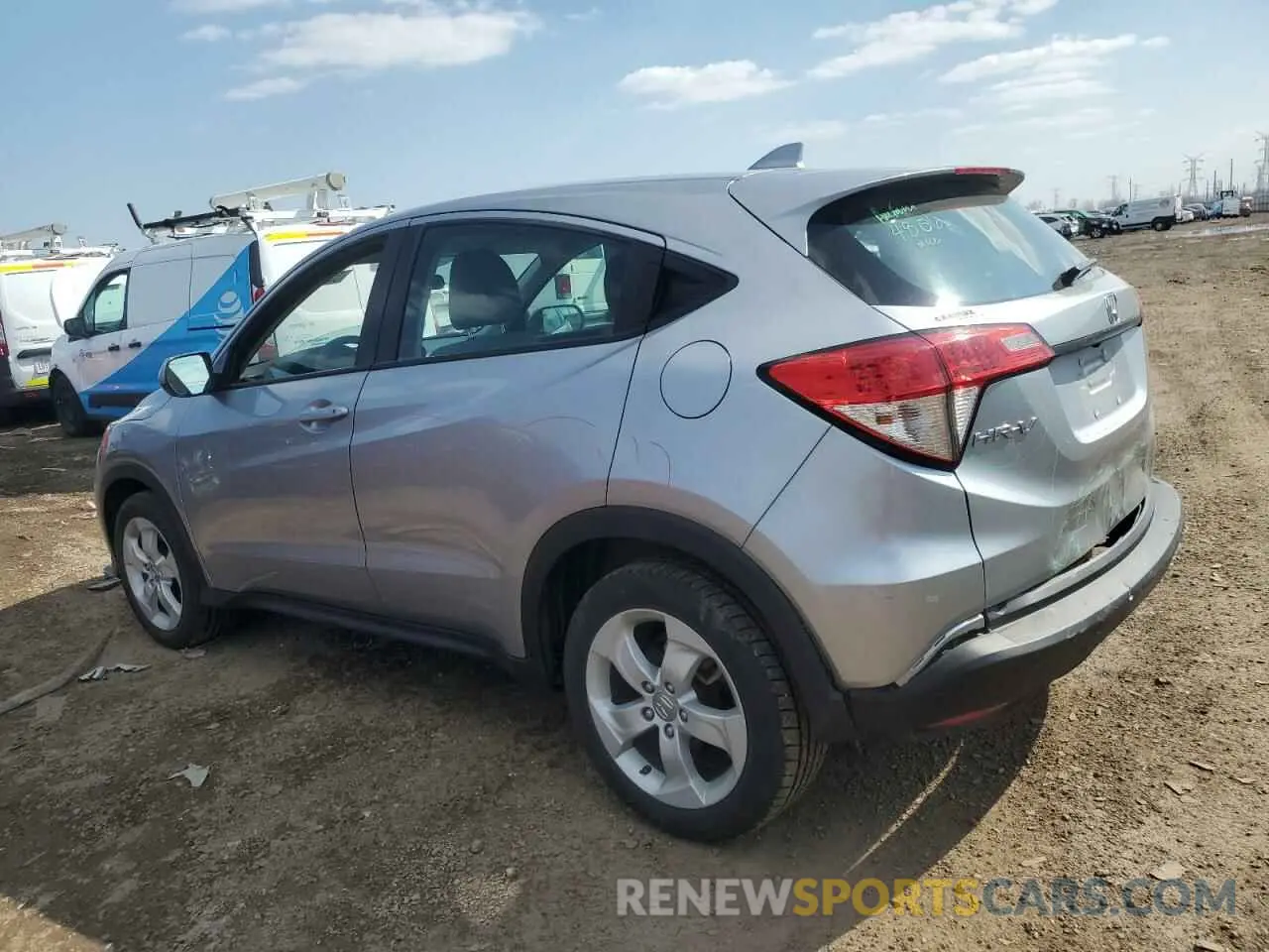 2 Photograph of a damaged car 3CZRU6H36LM722582 HONDA HR-V 2020
