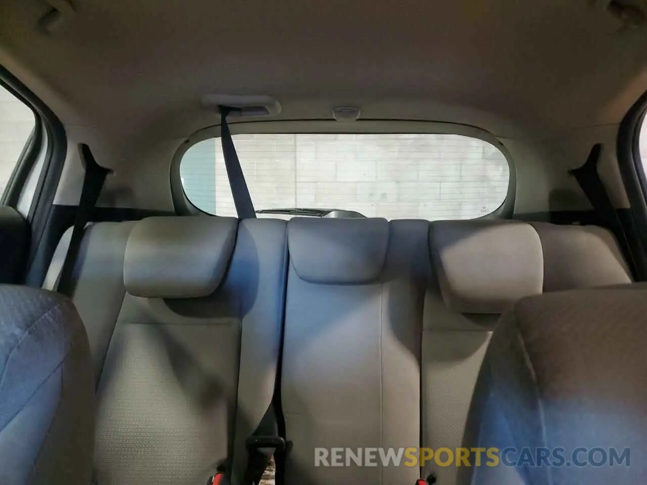 10 Photograph of a damaged car 3CZRU6H36LM723246 HONDA HR-V 2020
