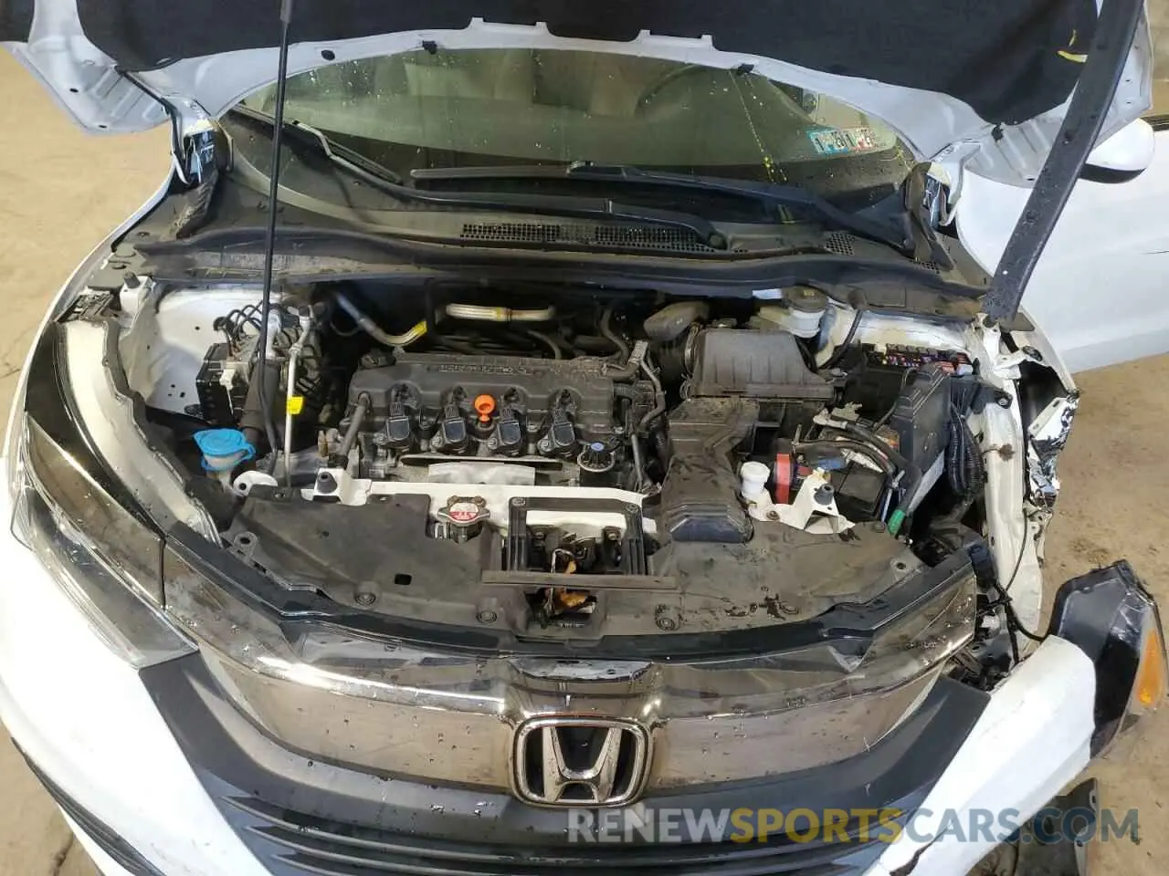 12 Photograph of a damaged car 3CZRU6H36LM723246 HONDA HR-V 2020