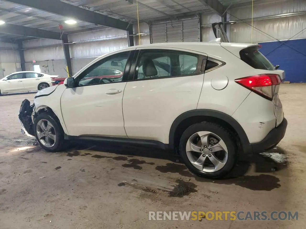 2 Photograph of a damaged car 3CZRU6H36LM723246 HONDA HR-V 2020