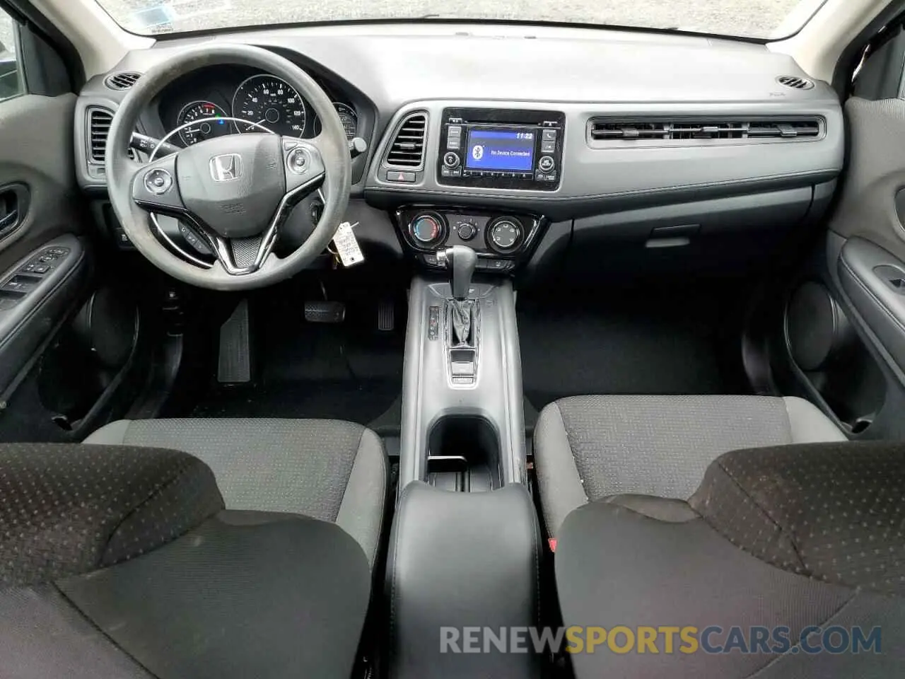 8 Photograph of a damaged car 3CZRU6H38LG701201 HONDA HR-V 2020