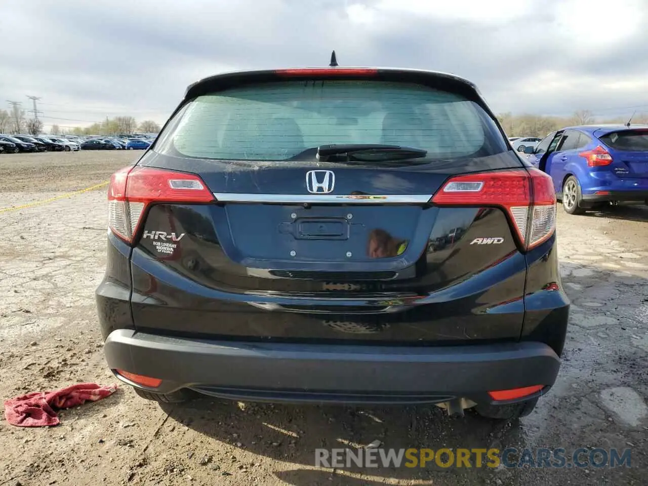 6 Photograph of a damaged car 3CZRU6H38LM724608 HONDA HR-V 2020