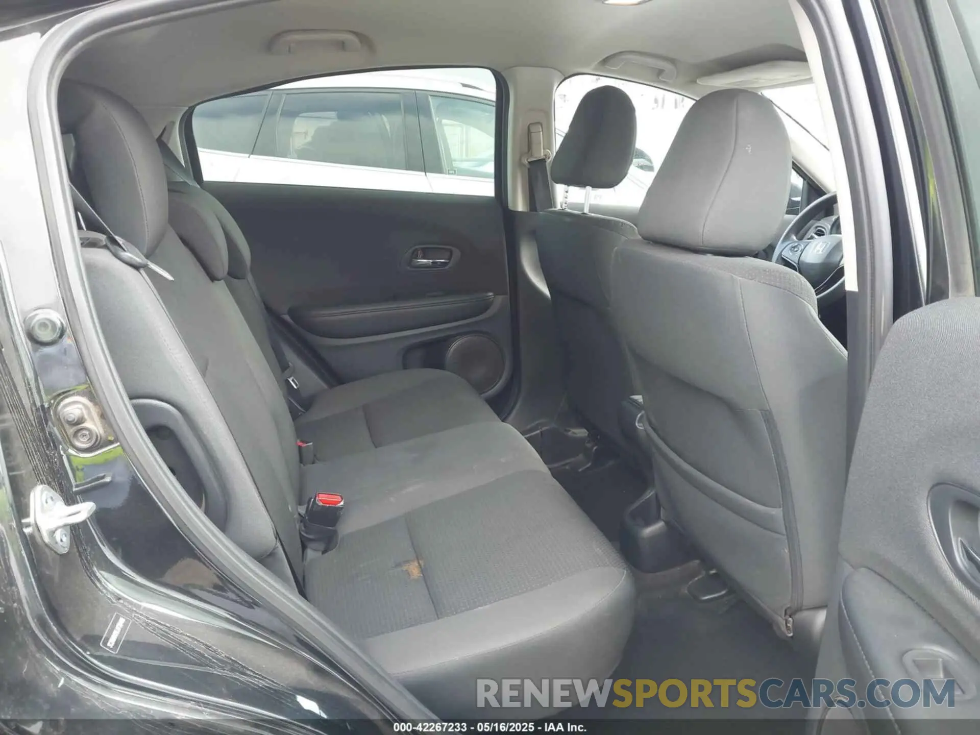8 Фотография поврежденного автомобиля 3CZRU6H39LM728490 HONDA HR-V 2020