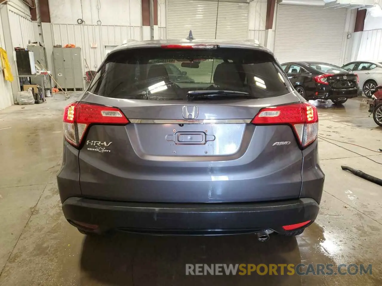 6 Photograph of a damaged car 3CZRU6H51LM706131 HONDA HR-V 2020