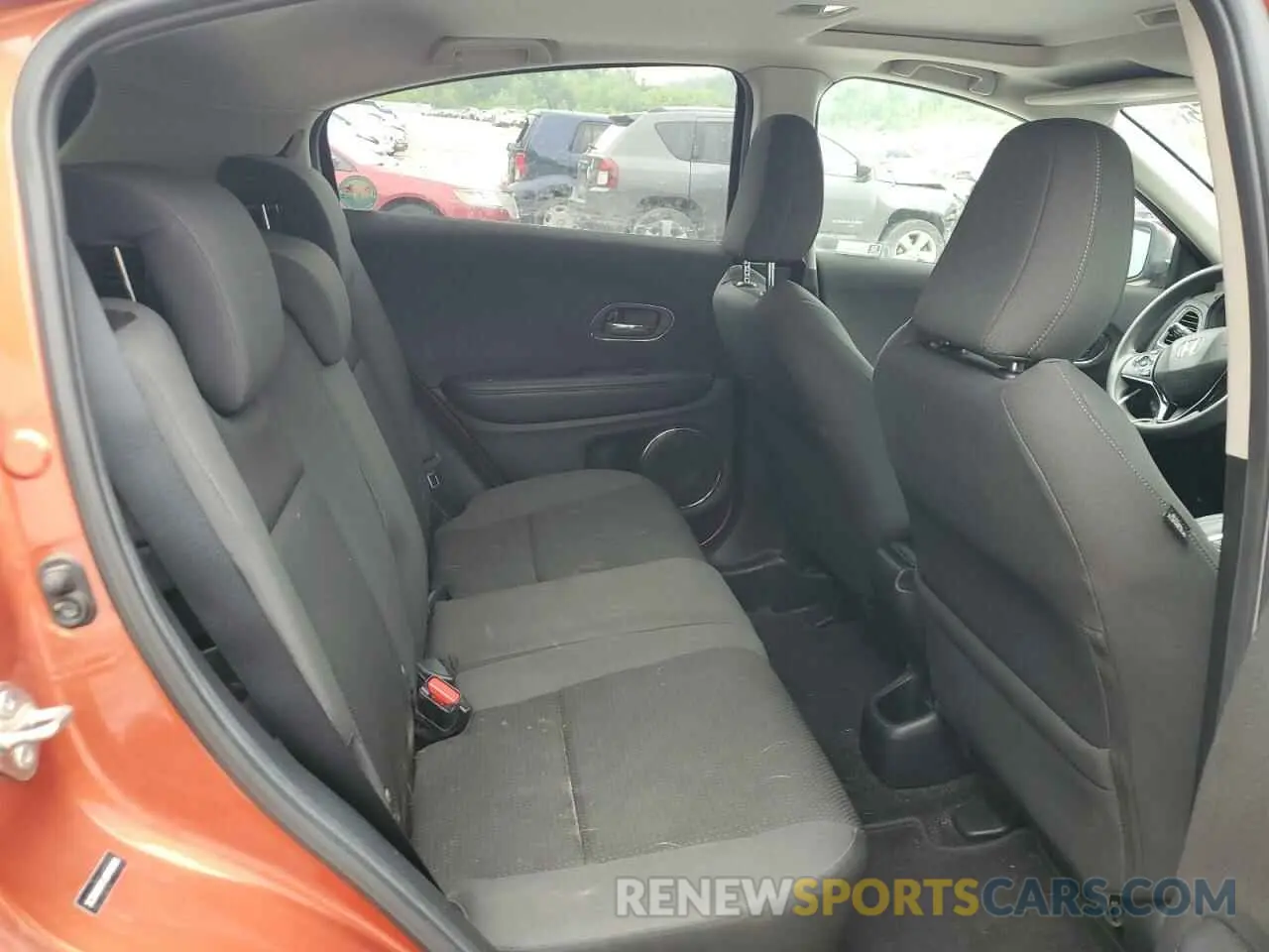 11 Photograph of a damaged car 3CZRU6H51LM709983 HONDA HR-V 2020