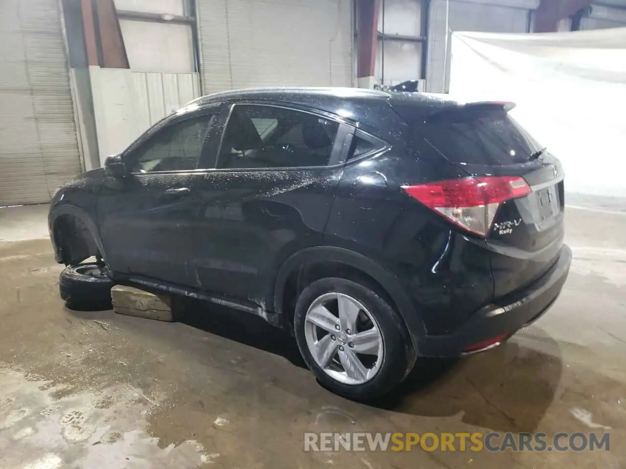 2 Photograph of a damaged car 3CZRU6H53LM731208 HONDA HR-V 2020