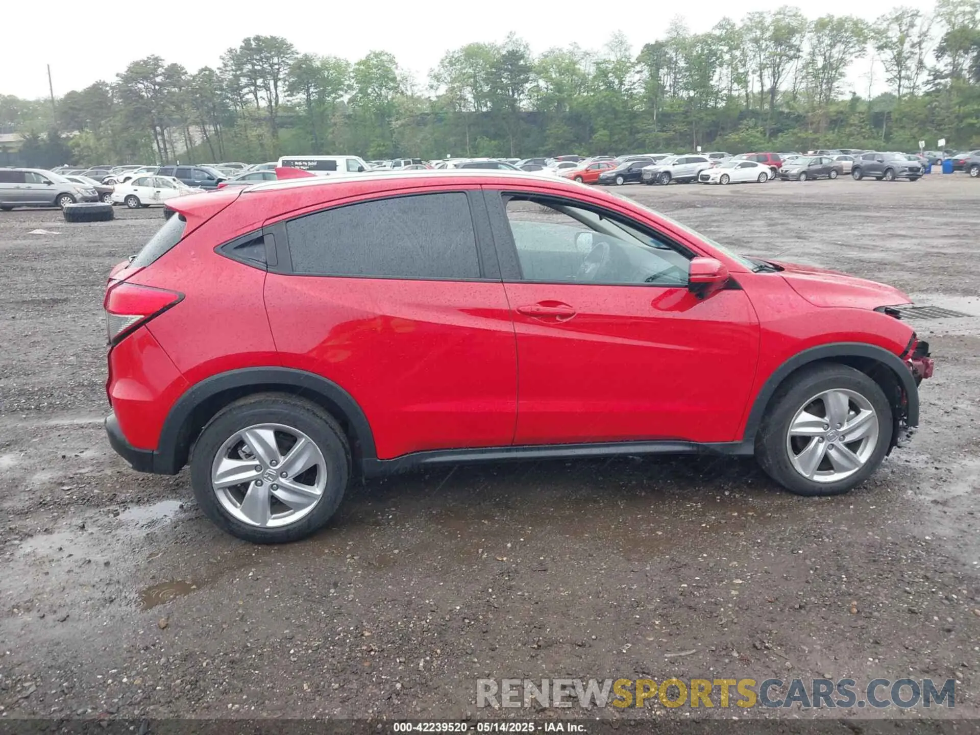 13 Фотография поврежденного автомобиля 3CZRU6H53LM735338 HONDA HR-V 2020